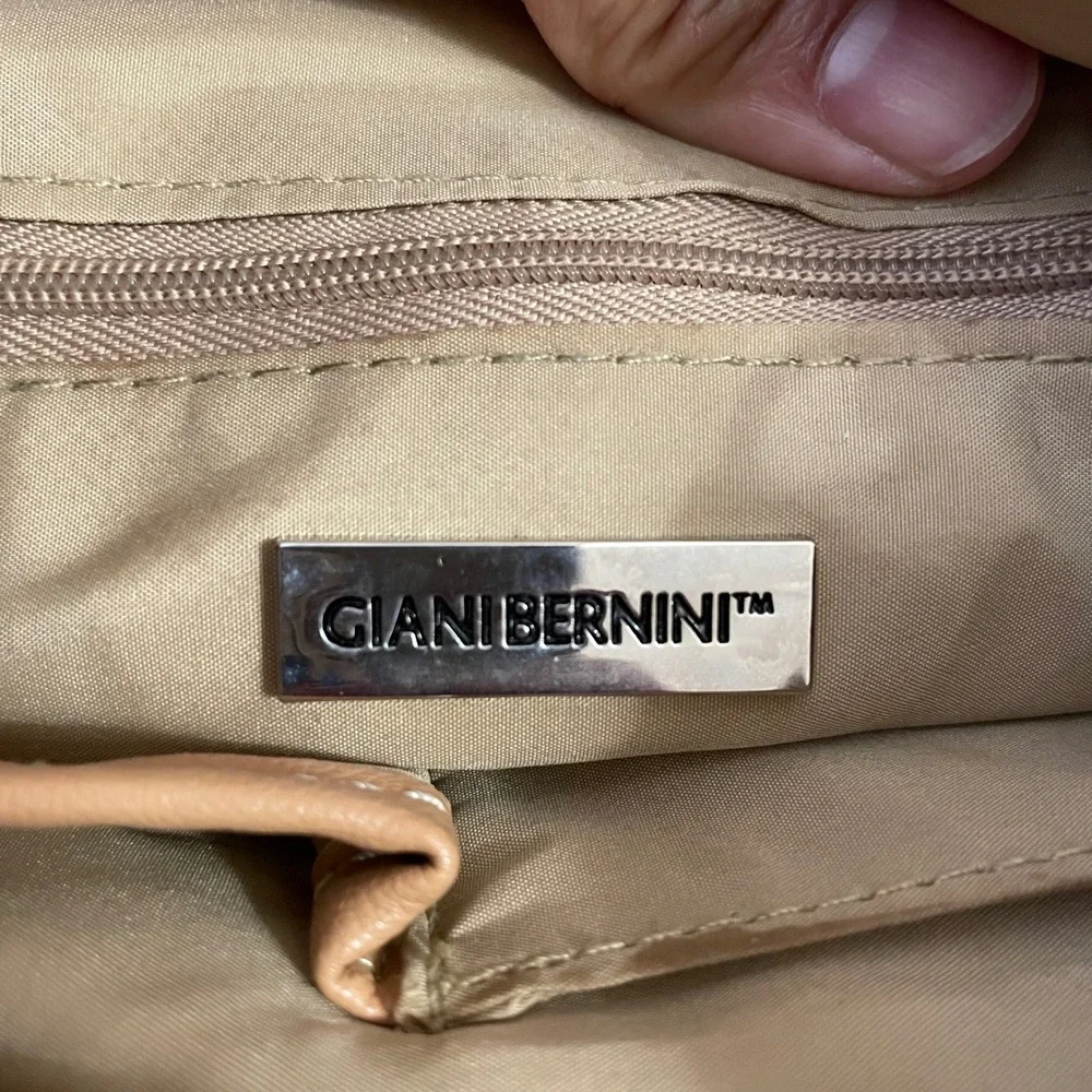 Giani Bernini Rainbow Monogram Crossbody Bag‎ Multi Color Logo Organizer Purse